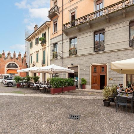 Palazzo Biasini By Postcardsfrom Hotel Verona Buitenkant foto